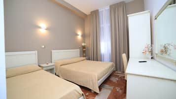 Minibar, in-room safe, individually decorated, individually furnished
