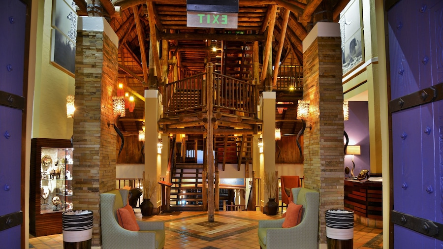 Victoria Falls Safari Suites