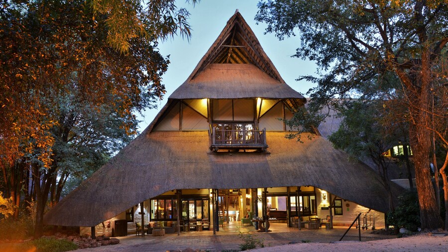 Victoria Falls Safari Suites