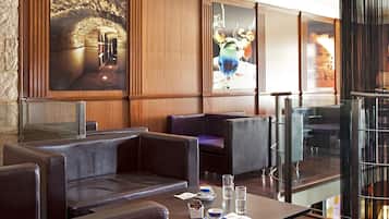 Bar (in der Unterkunft)