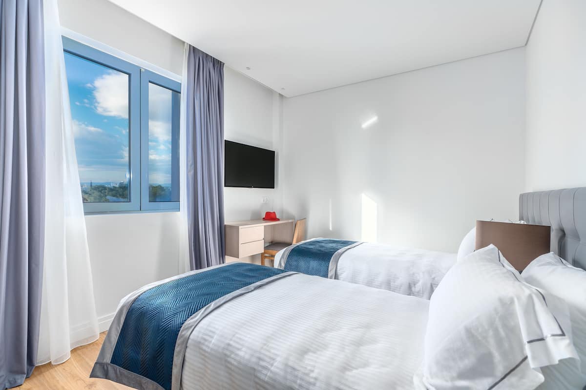 Minibar, in-room safe, blackout drapes, soundproofing