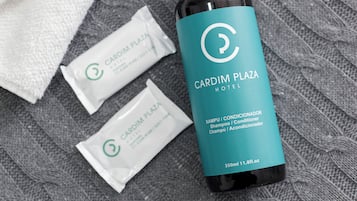 Douche, serviettes fournies