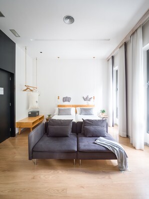 Junior Suite, 2 Twin Beds, Park View (Single Use) | Down comforters, minibar, in-room safe, individually furnished