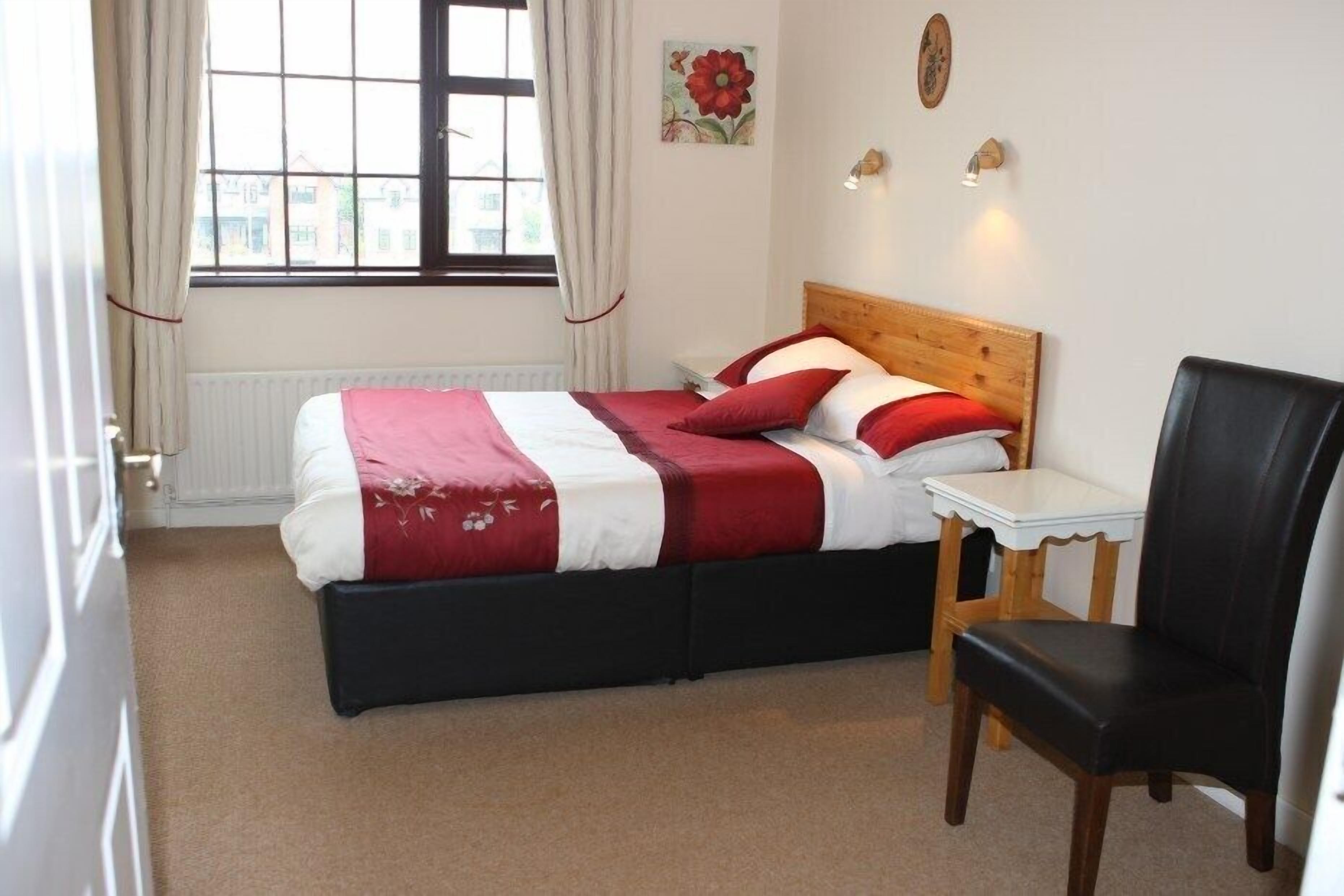 Chambre Double, salle de bains attenante