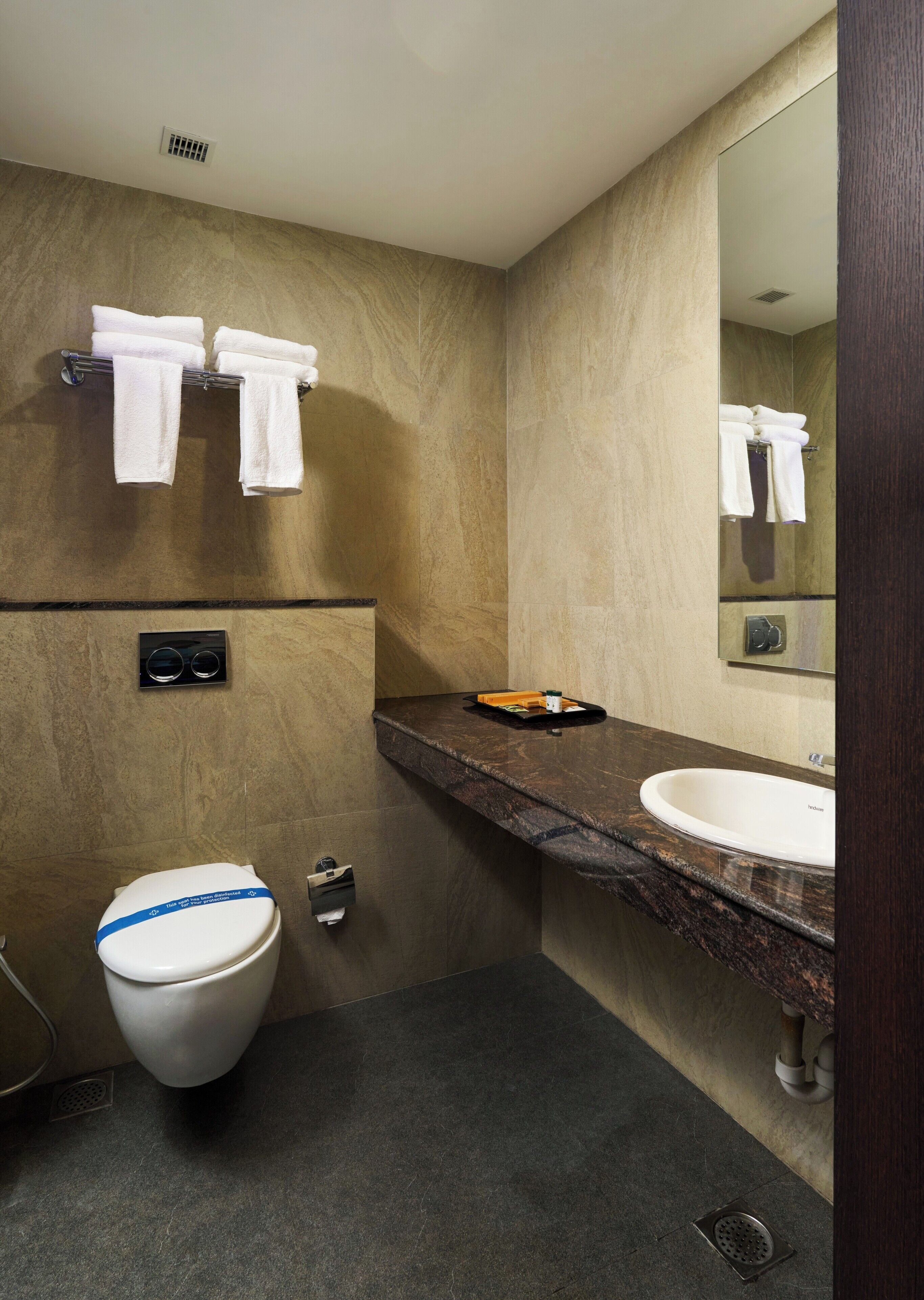 superior room / annex building (balcony view) | bathroom | shower, free toiletries, hair dryer, towels