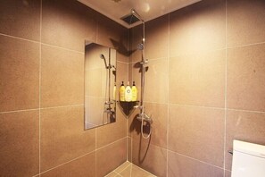 Standard Twin Room | Bathroom shower - Hotel At noon (Jeju City)