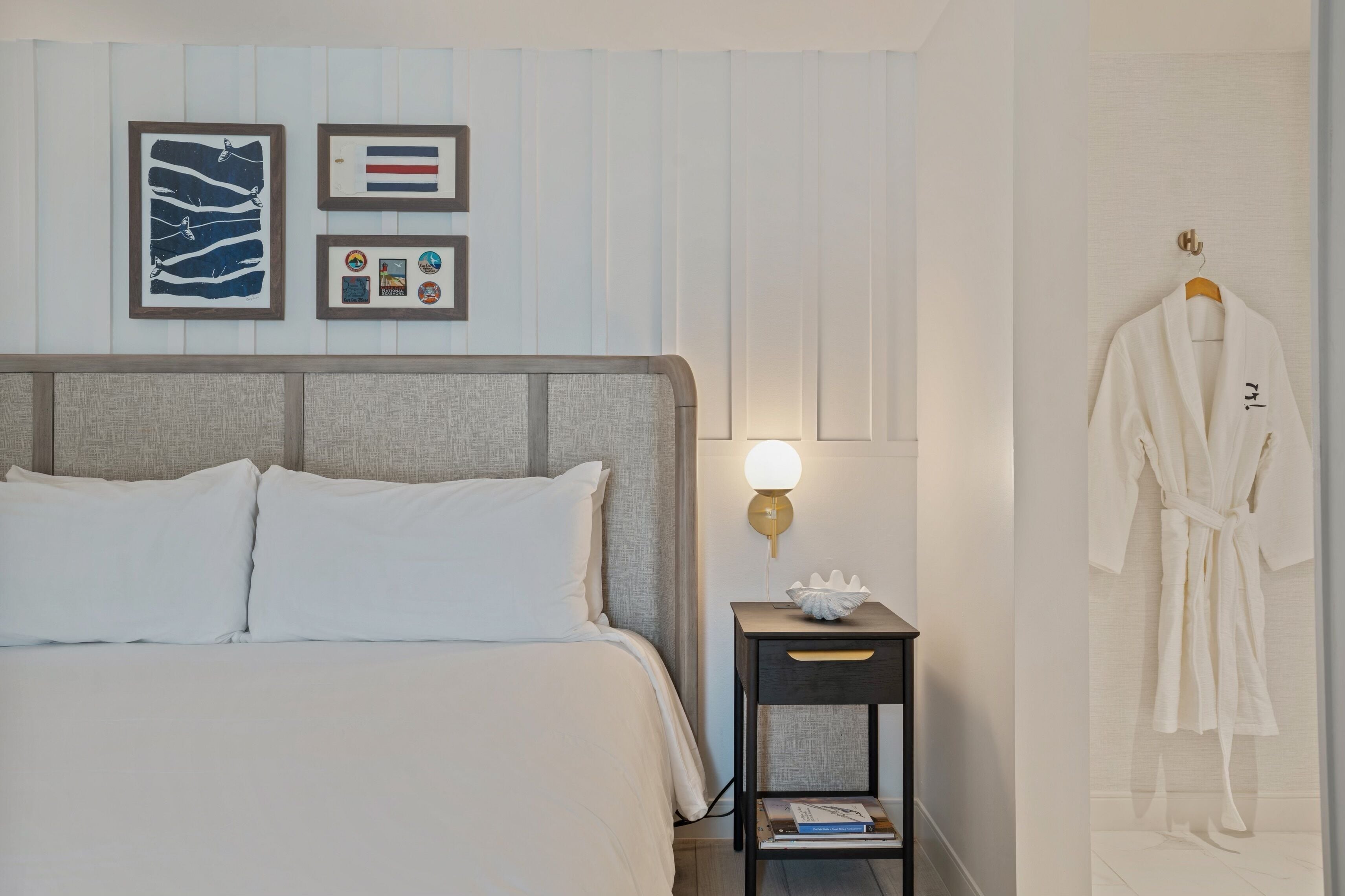 Luxe beddengoed, pillowtop-bedden, een kluis op de kamer