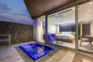 Studio Suite | Bañera de hidromasaje al aire libre