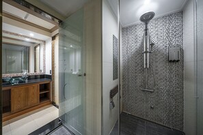 Suite | Premium bedding, desk, soundproofing, free WiFi - Hotel Cullinan Yongin (Yongin)