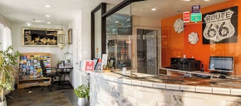 Sandia Peak Inn Old Town ABQ, a Howard Johnson by Wyndham