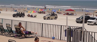 Grand Prix Motel on the Beach