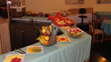 Desayuno buffet incluido todos los días