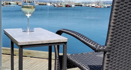 Fundy Complex Dockside Suites