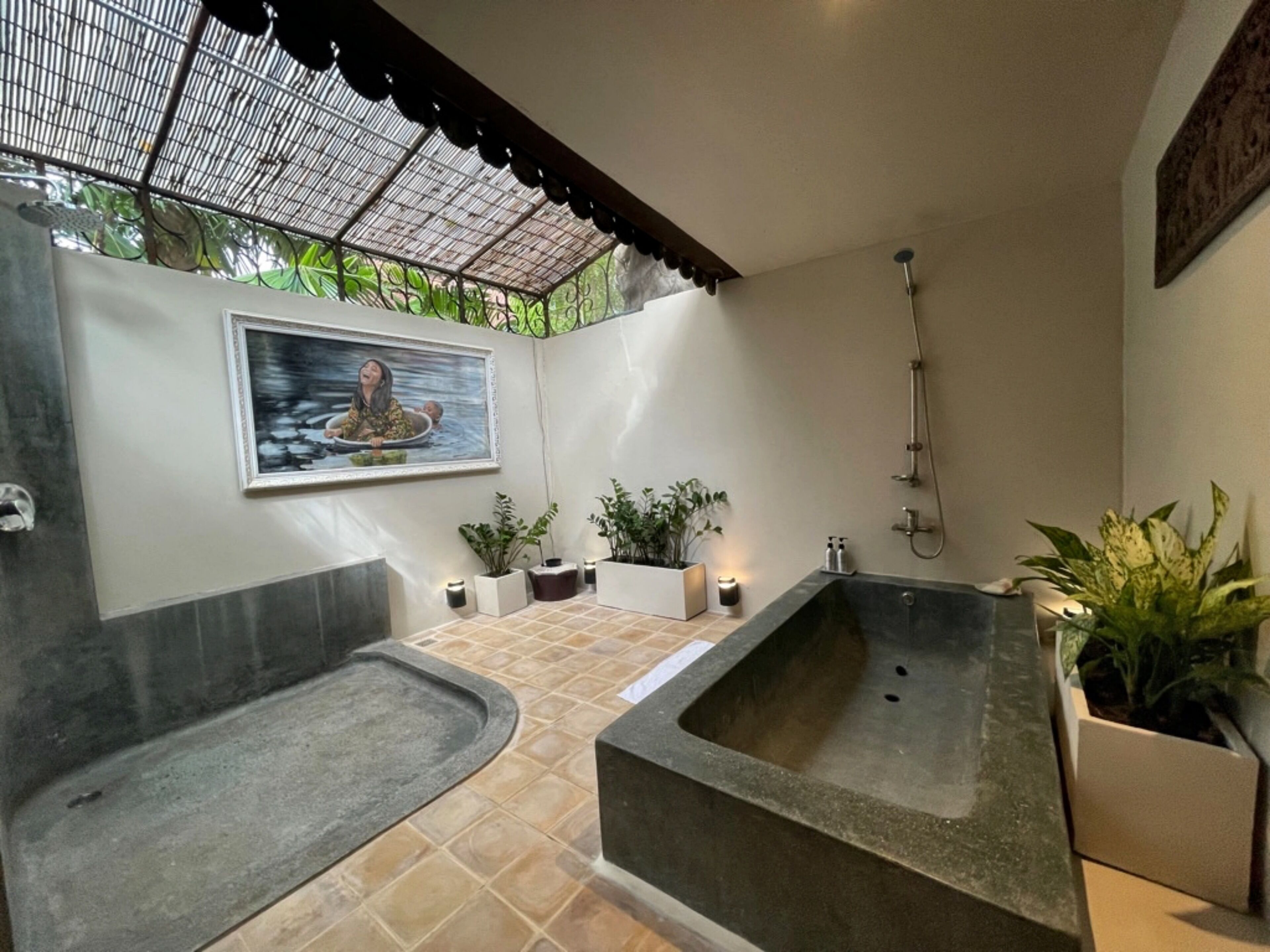 family suite, multiple beds | bathroom | shower, designer toiletries, hair dryer, slippers