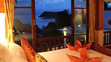4 bedrooms, in-room safe, individually decorated, individually furnished