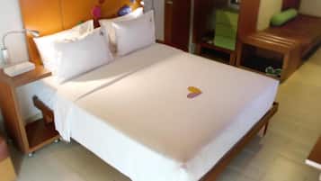 Decoración personalizada, muebles diferentes y escritorio