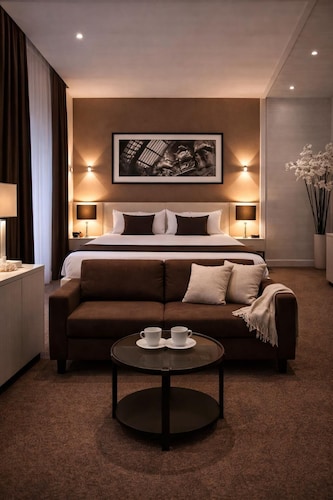 Stelle Hotel The Businest