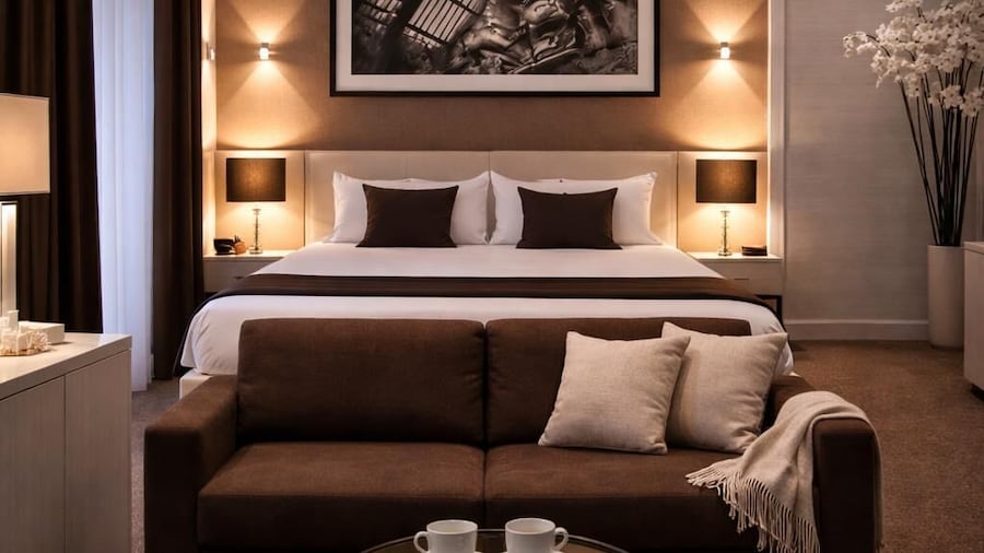 Stelle Hotel The Businest