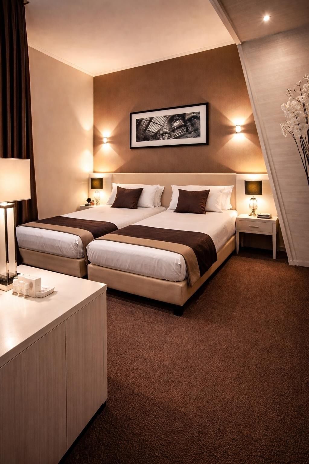 Premium bedding, minibar, in-room safe, desk