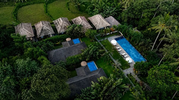 Suara Air Resort Ubud - Ubud