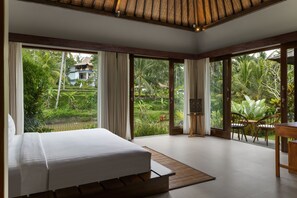 Rice Field View Villa with Free Benefit | 1 dormitorio, ropa de cama de alta calidad, decoración individual