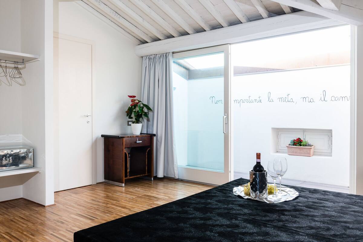 1 habitación, minibar, caja de seguridad en la habitación y wifi gratis 