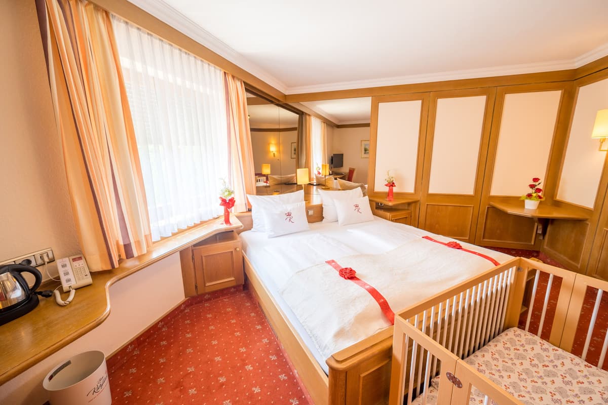 Ropa de cama hipoalergénica y minibar