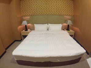 Quarto casal elite | Escrivaninha, Wi-Fi de cortesia