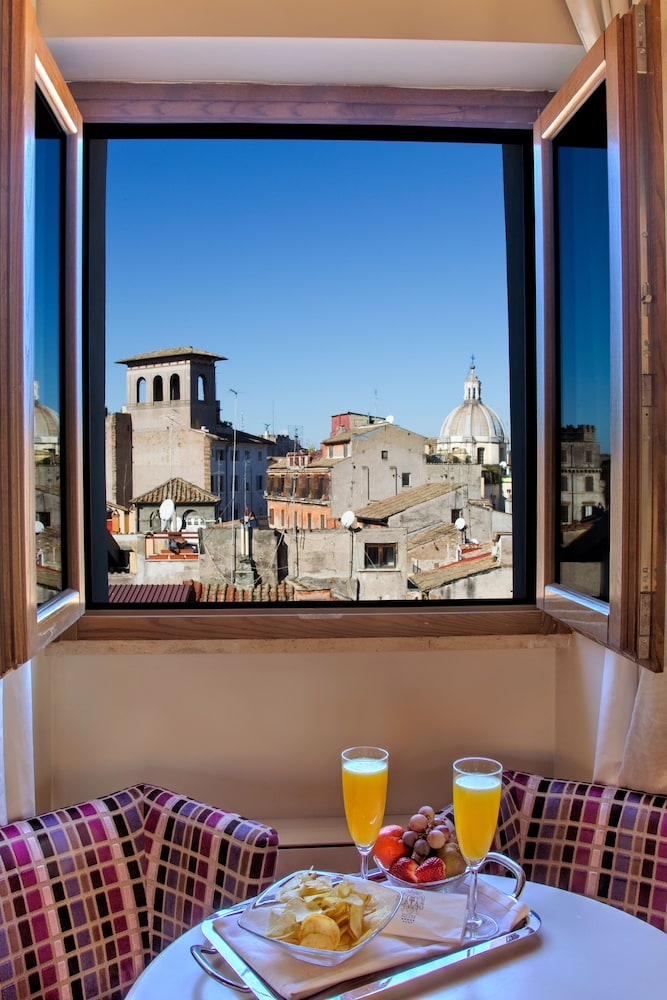 Navona Palace Luxury Inn by null