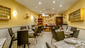 Se ofrece un desayuno continental (6 EUR por persona)