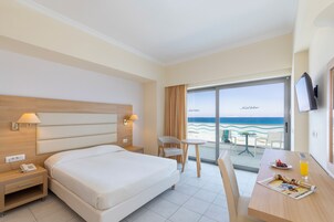 Standard Double or Twin Room, Sea View | Desk, blackout drapes, free cribs/infant beds, rollaway beds