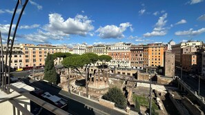 City view from property - Torre Argentina Relais (Rome)