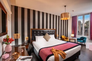 Deluxe Double Room, Terrace, City View | Hypo-allergenic bedding, minibar, in-room safe, blackout drapes - Hotel Navona Colors (Rome)