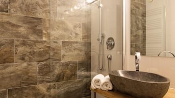 Double Room | Bathroom | Shower, hair dryer, towels