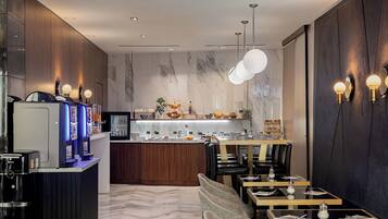 Exclusive-Zimmer, 2 Einzelbetten, Nichtraucher | Eigene Küche | Kühlschrank, Mikrowelle, Espressomaschine