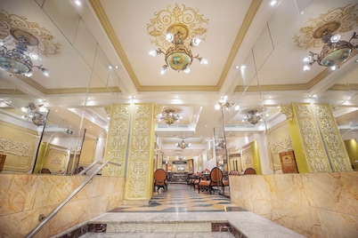 Holidays Express Hotel