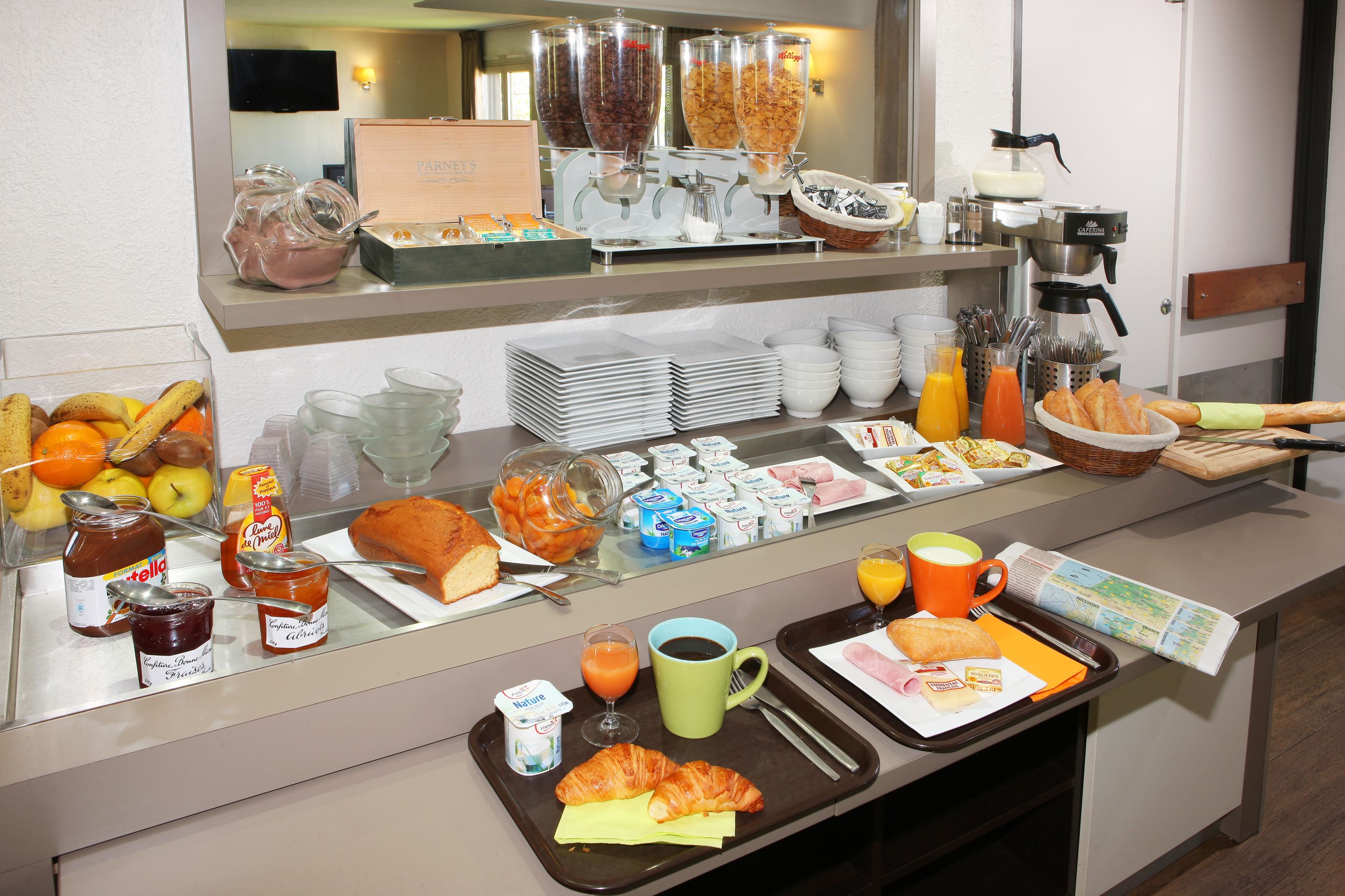 Päivittäinen buffetaamiainen (12 EUR per henkilö)