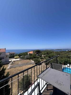 Comfort Room, Balcony, Pool View | Terrace/patio - Dela (Hvar)