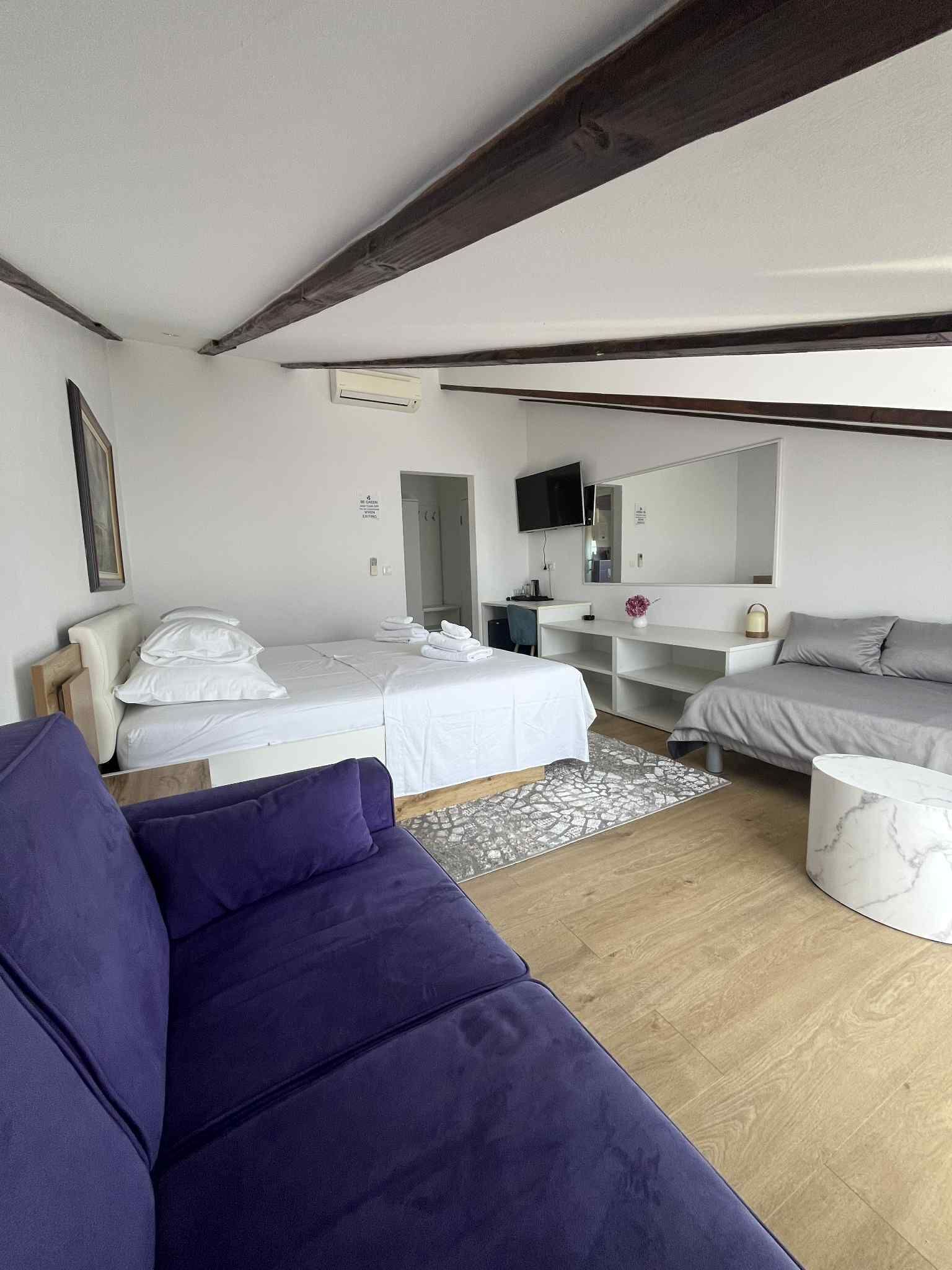 Dela Hvar & Dalmatian Islands interior view 8