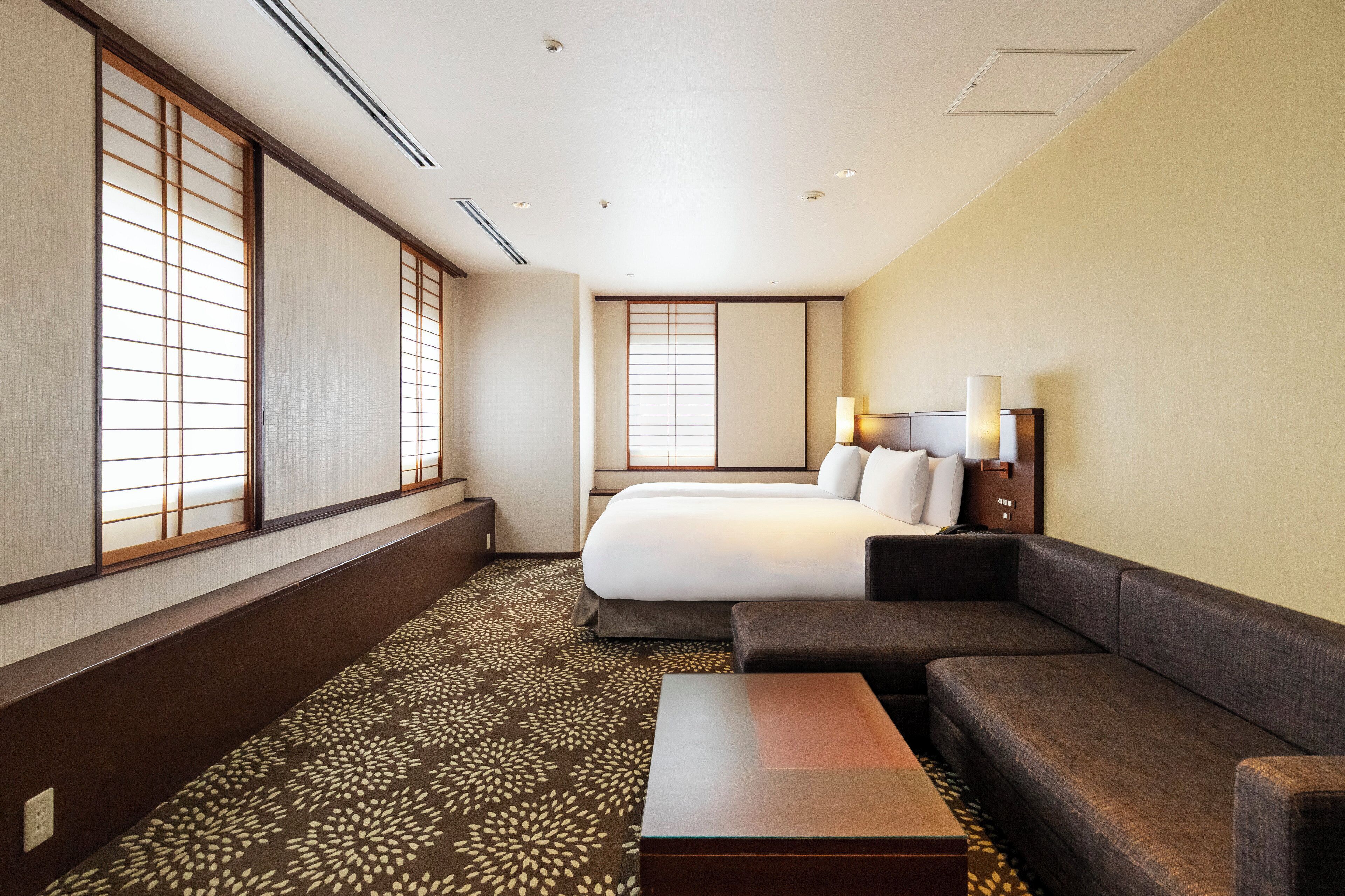 Suite, 2 Single Beds | In-room safe, desk, blackout curtains, iron/ironing board