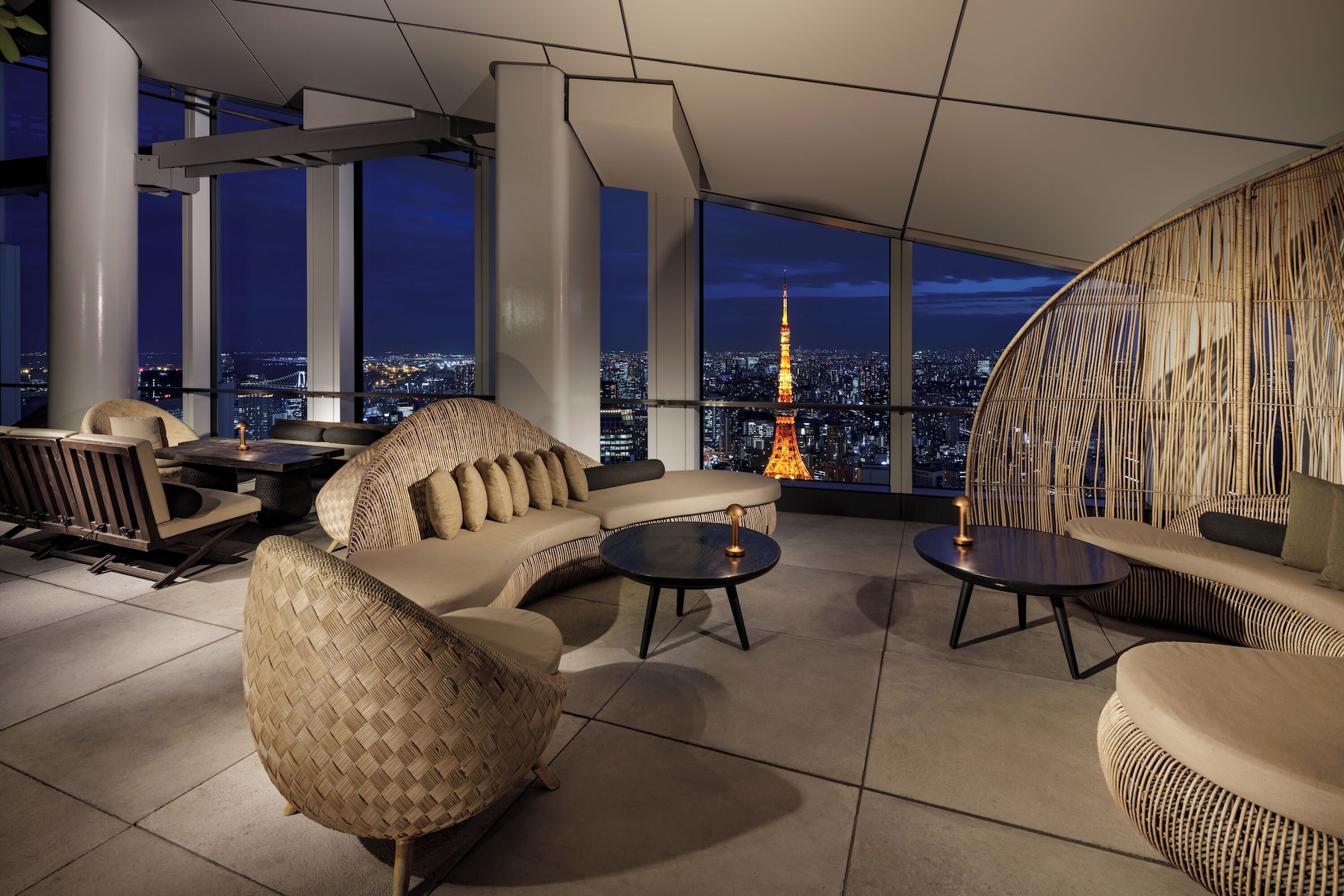 Rooftop bar, alfresco dining, open daily
