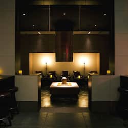 Rooftop bar, al fresco dining, open daily
