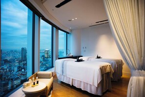 Salas de tratamiento para parejas, sauna y baño de vapor 