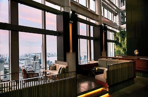 Rooftop bar, al fresco dining, open daily - Andaz Tokyo Toranomon Hills - a concept by Hyatt (Tokyo)