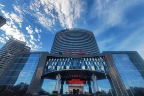 Exterior - Guolong Hotel (Wuzhou)