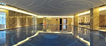 Guolong Hotel