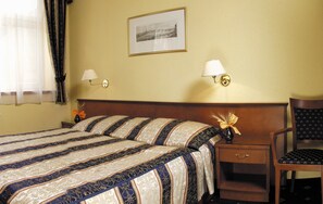 Double Room | Minibar, in-room safe, desk, free WiFi - Hotel Arbes (Prague)