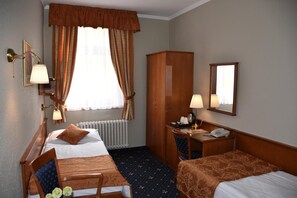 1 bedroom, minibar, in-room safe, desk
