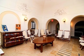 Sala de estar en el lobby