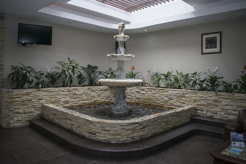 Hotel y Country Club Suerre by null